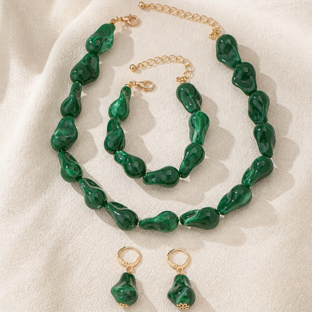 Baroque Pearl Jewelry Set – Necklace, Bracelet & Earrings in White or Green — view 3