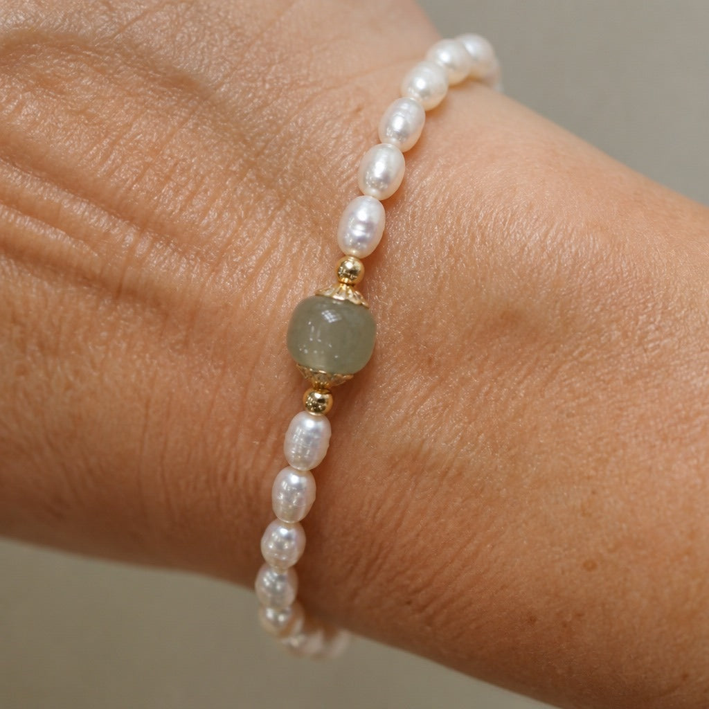 Baroque Freshwater Pearl Bracelet with Jade Accent Bead — main image