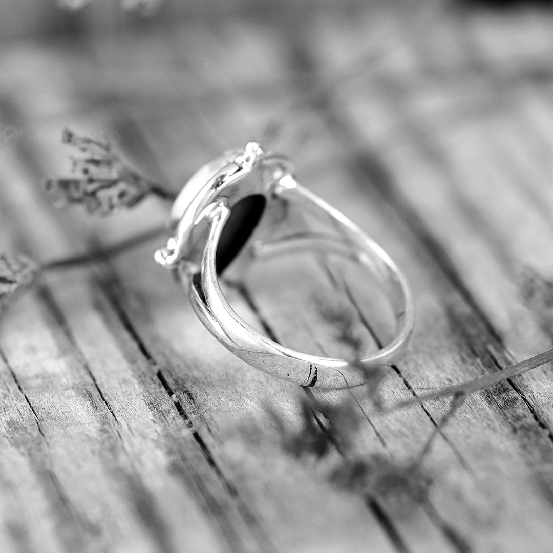 Teardrop Aquamarine Ring with Decorative Ball Bezel Setting