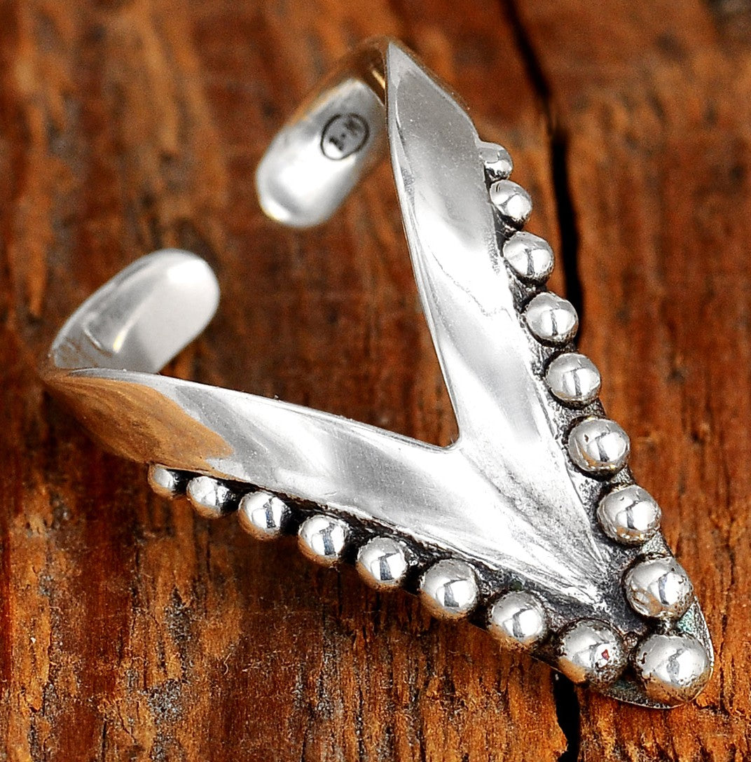Chevron Sterling Silver Thumb Ring with Oxidized Stud Detail, Adjustable