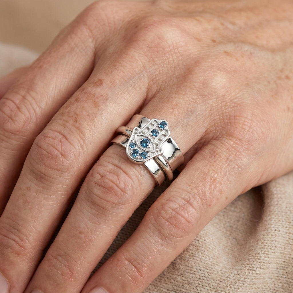 hamsa london blue topaz fidget ring asr9760 — lifestyle