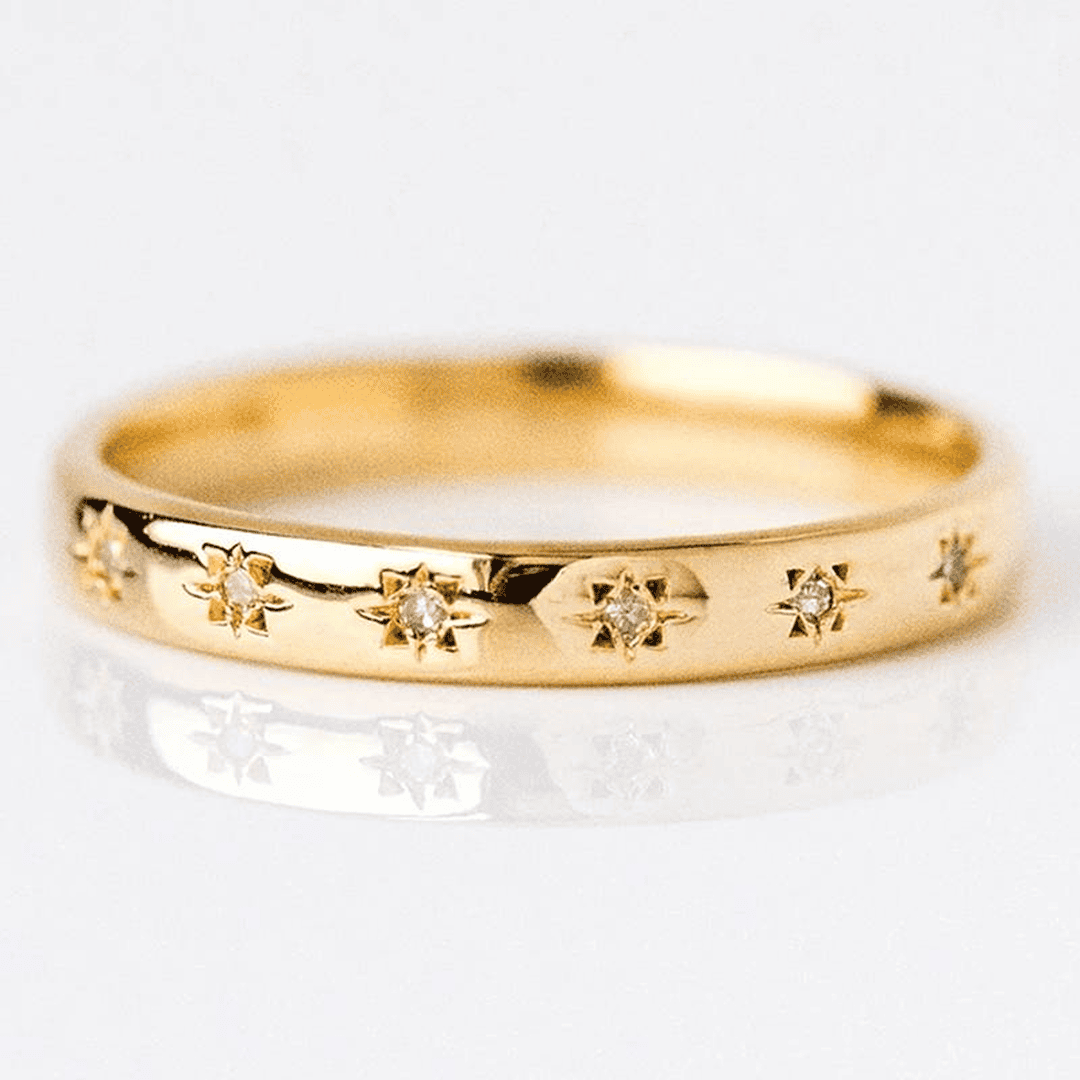 Star-Burst Cubic Zirconia Ring with Vintage Gold-Tone Band — main image
