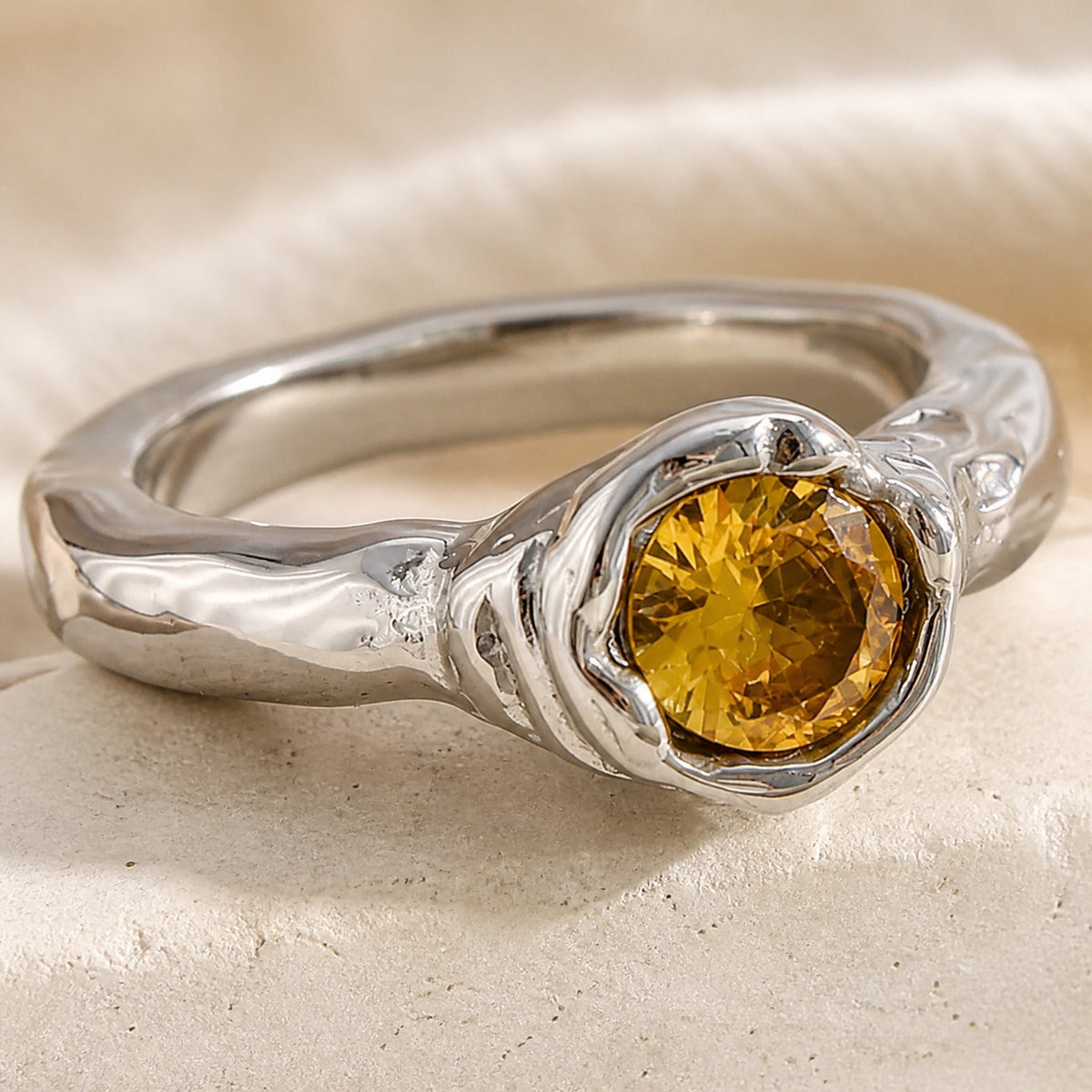 Bezel-Set Zircon Ring with Leaf Motif Band — view 2