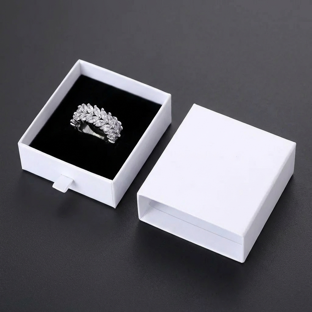 Luxury White Leaf Crystal Ring