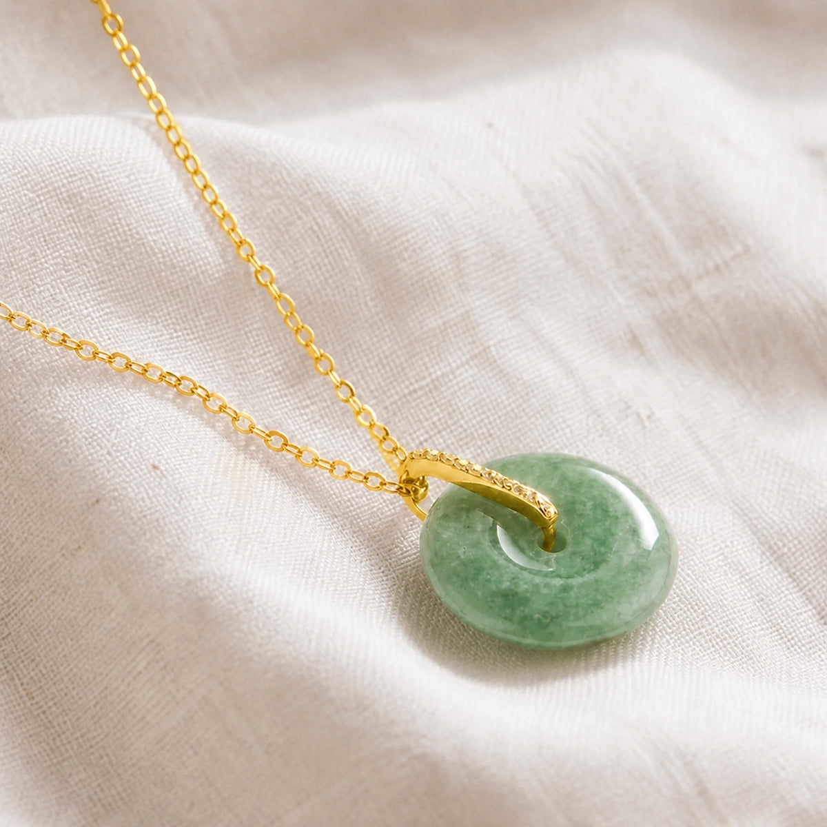 Circle Jade Pendant Necklace with Cable Chain — main image
