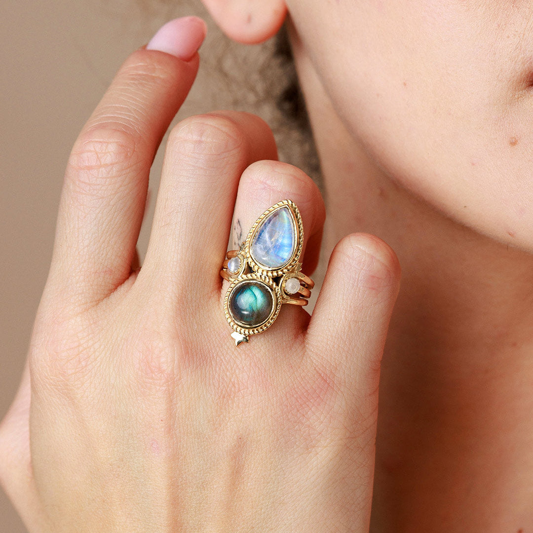 Celestial Moonstone Labradorite Ring with Twisted Band