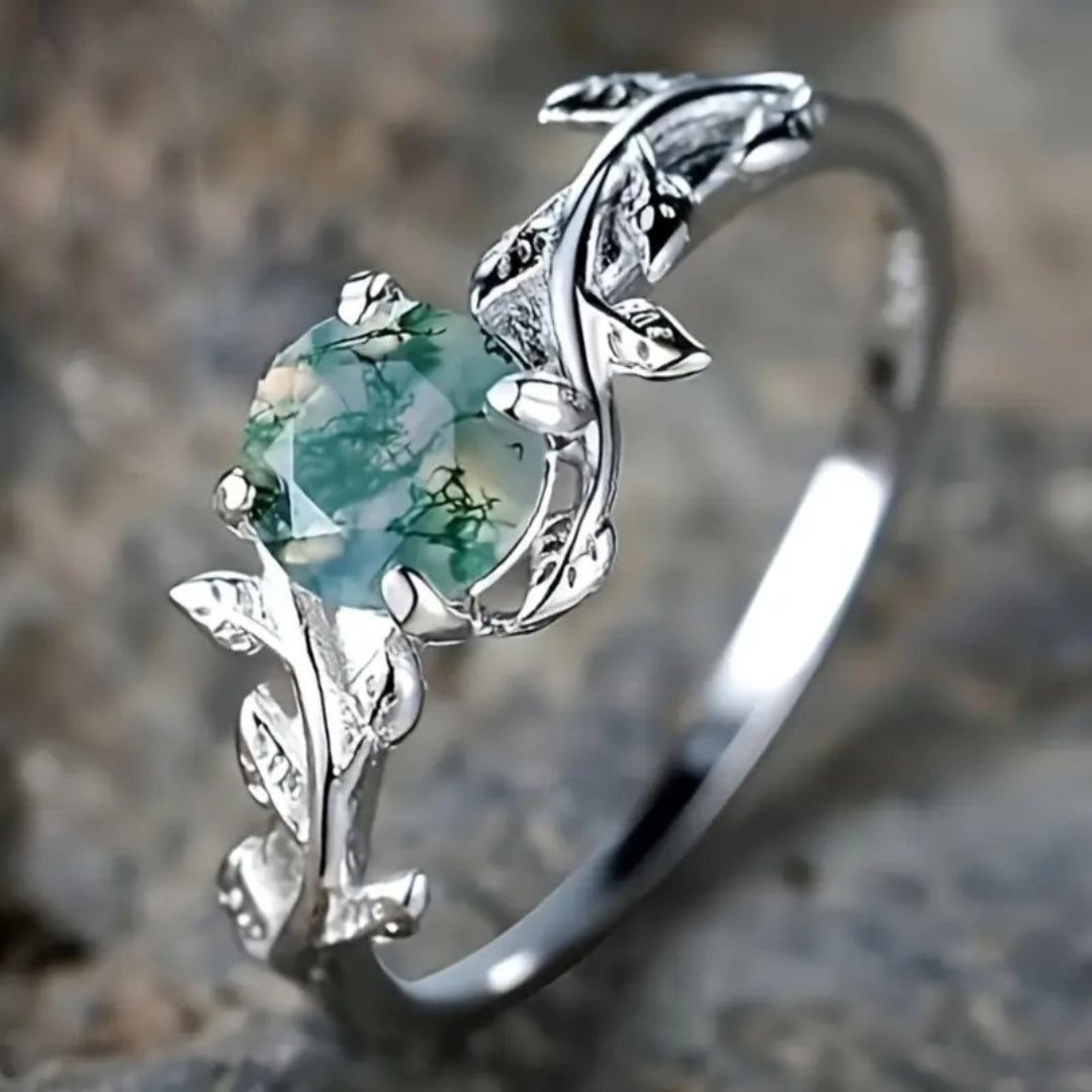 Vintage Green Stone Ring