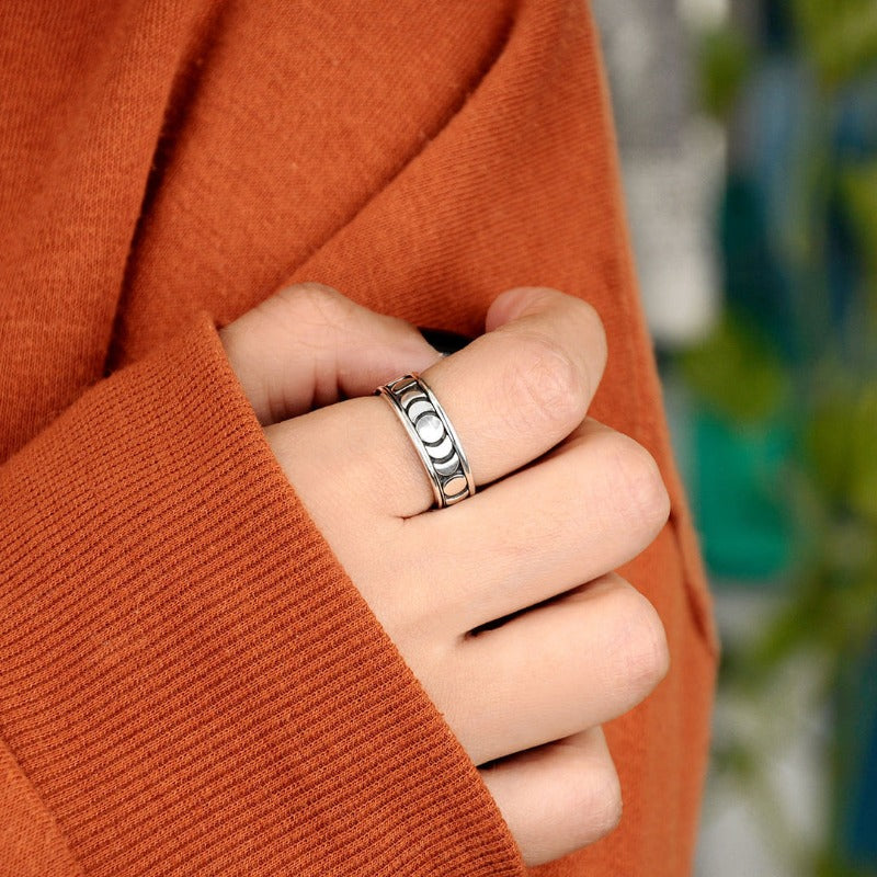 Moon Phase Spinner Ring in Sterling Silver with Rotating Band
