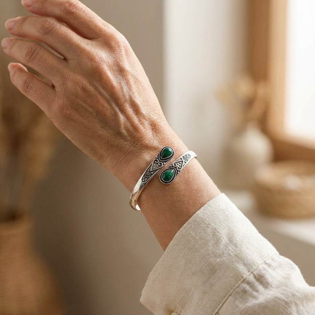 julia esmeralda devereux bracelet — lifestyle