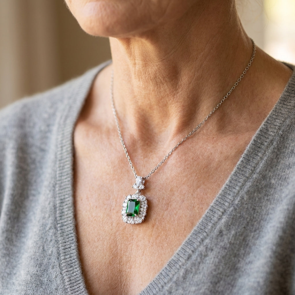 meliora brenswyn necklace white gold 16k — lifestyle
