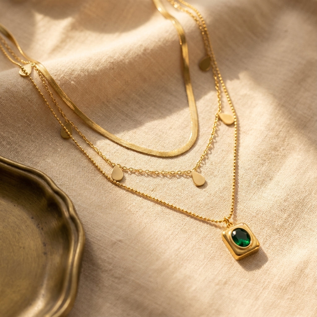 Emerald Green Stone 3-Strand Necklace Set with Teardrop Charms