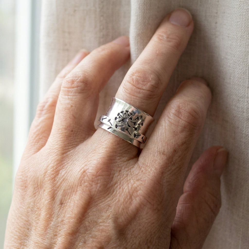 sterling silver spinner dandelion band ring asr9214 — lifestyle
