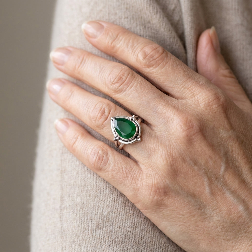 teardrop green onyx ring asr9516 — lifestyle