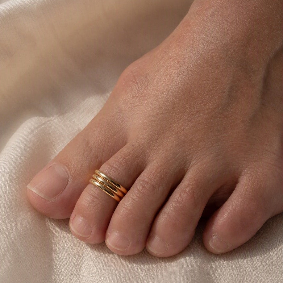 Open Cuff Gold-Tone Toe Ring with Four Parallel Bands — main image